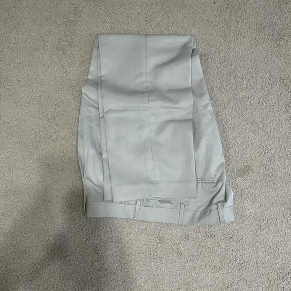 Pant  42×32 - Picture 1 of 4